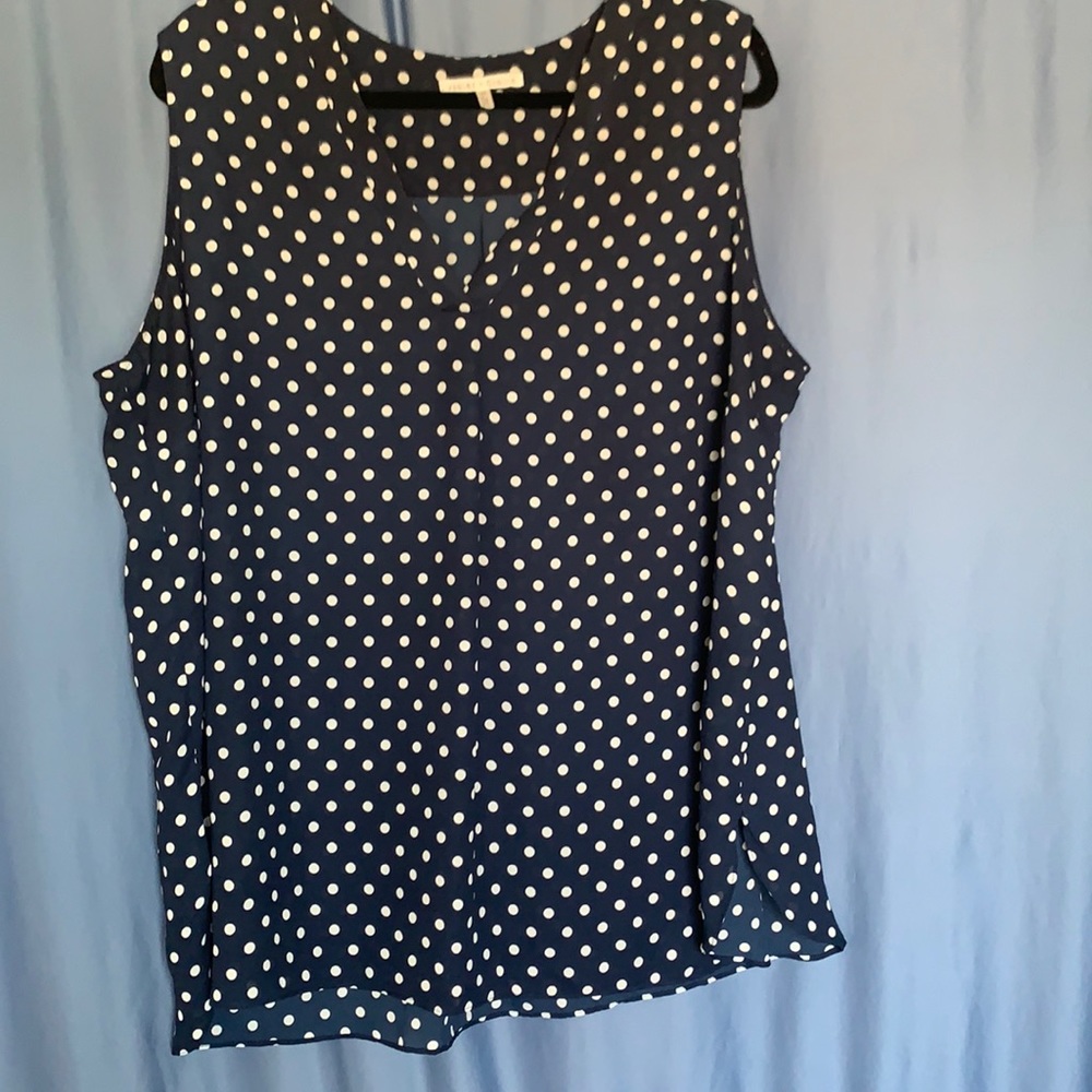 Sleeveless polkadot blouse